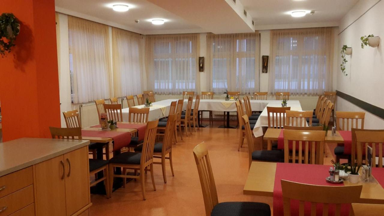 Hotel - Restaurant Martinihof Neudorfl Екстериор снимка